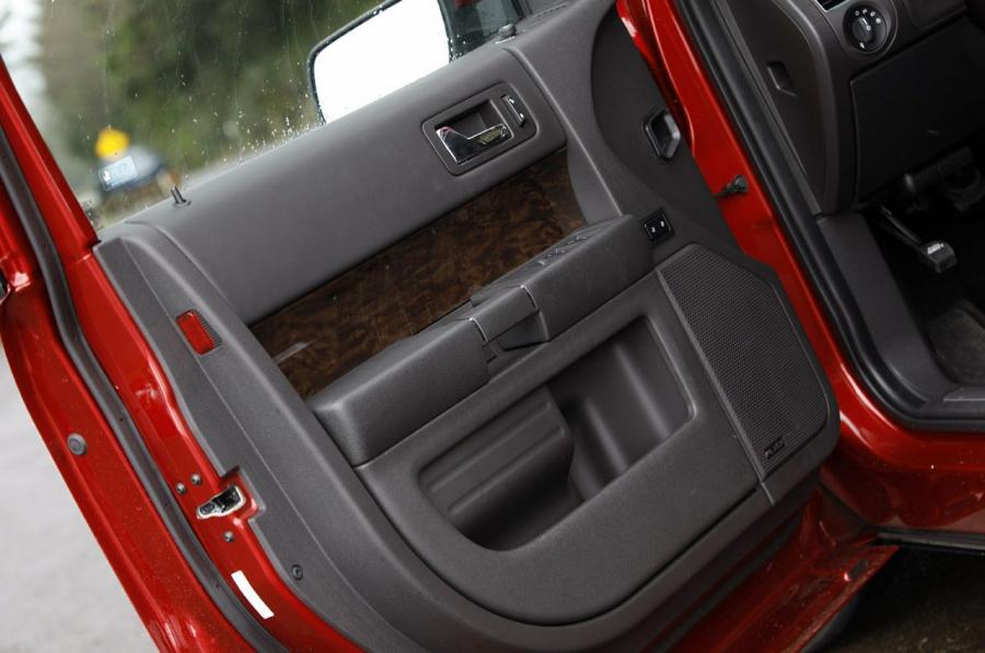  Ford Flex 2012 года  (фото 56 из 114)